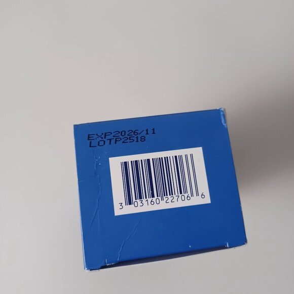 Panoxyl Acne Creamy Wash NEW Face/Body -Gentle On Skin -6 oz. *SMALL TEAR ON BOX - Picture 7 of 8